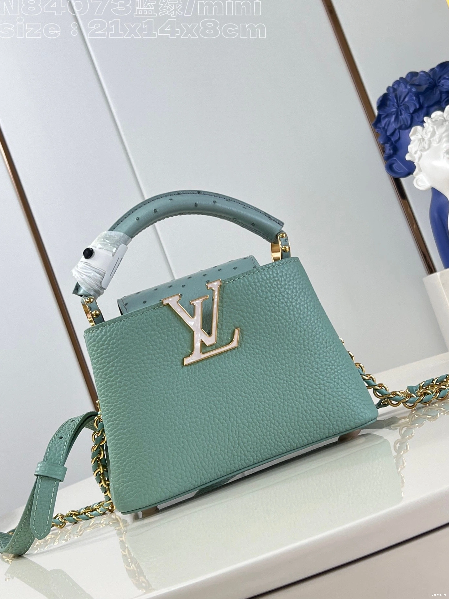 VUITTON CAPUCINES MINI-22*12*8CM LOUIS 1228